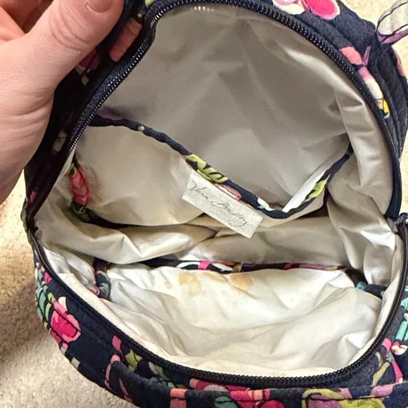 Vera Bradley Navy Ribbon Floral Limited Edition Print Insulated Lunch Bag - Picture 3 of 3